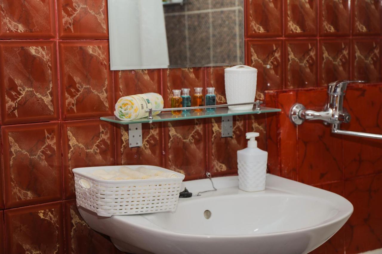 דירות אלמטי Reliablehouse 2-Х Комнатная Квартира В Центре מראה חיצוני תמונה